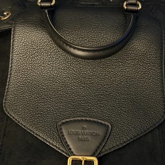 Authentic Louis Vuitton black montouris backpack GREAT CONDITION - Picture 16 of 16